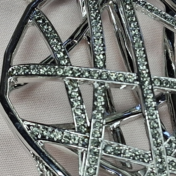 Simply Vera Wang Caged Chunky Rhinestone Pendant Chain Fringe Tassel Necklace - Picture 4 of 9